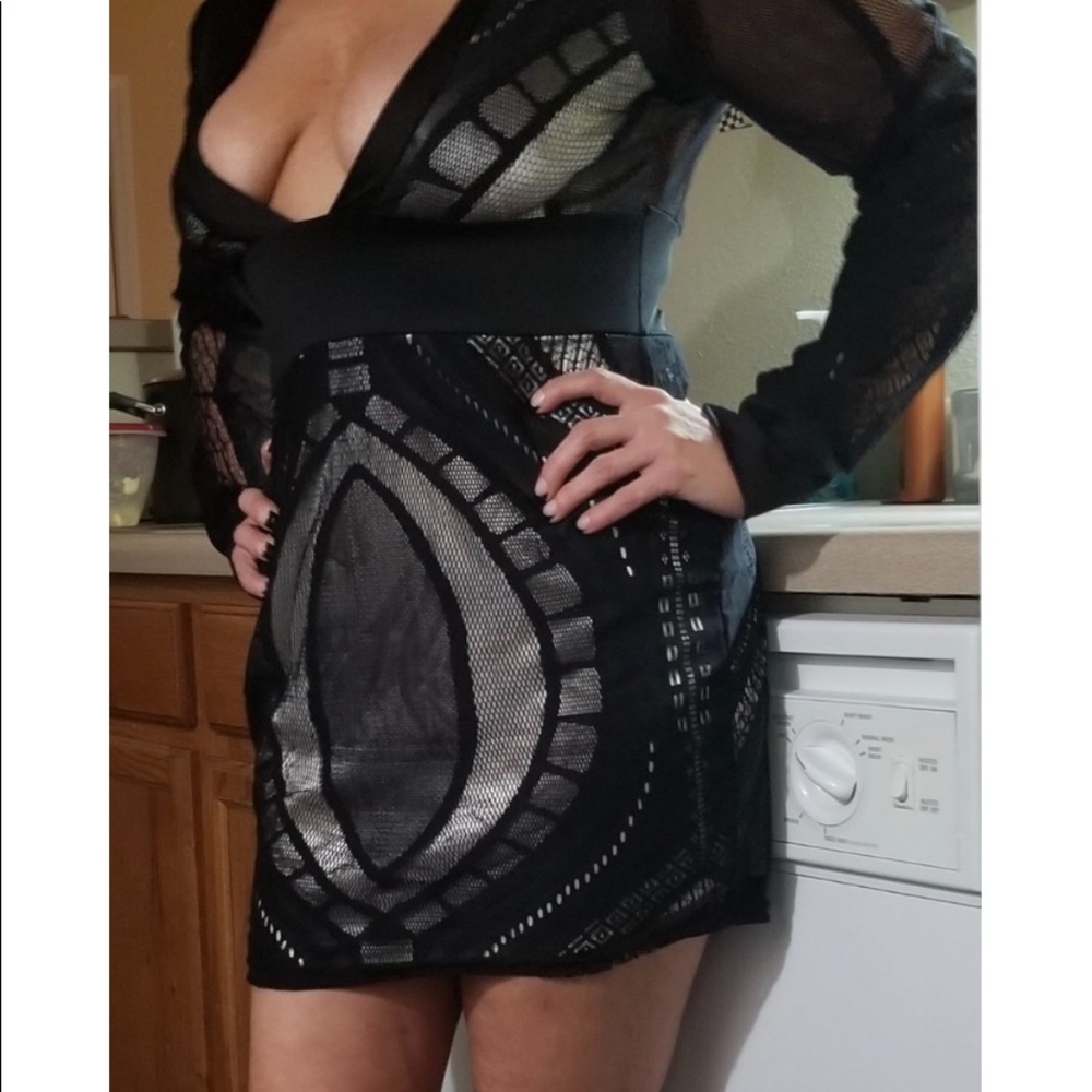 BOUTIQUE DRESS. SIZE IS A 6/M
